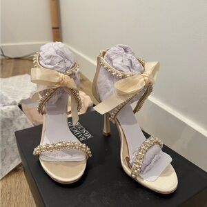 Brand new in box while wedding heels from Badgley Mischka